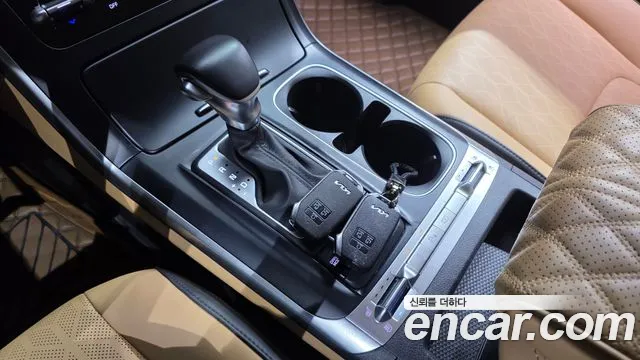 Kia Carnival 2023 thumb 9