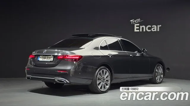 Mercedes-Benz E-Класс 2021 thumb 2