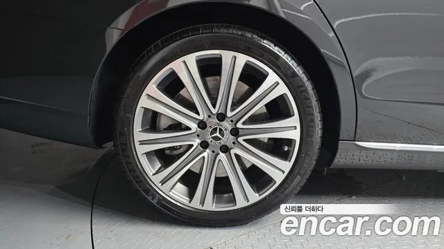 Mercedes-Benz E-Класс 2021 thumb 5
