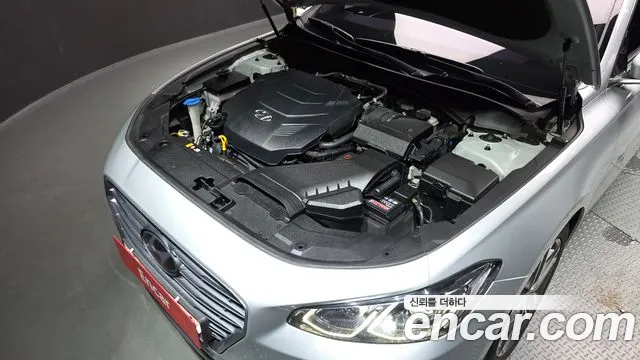 Hyundai Grandeur 2017 thumb 6