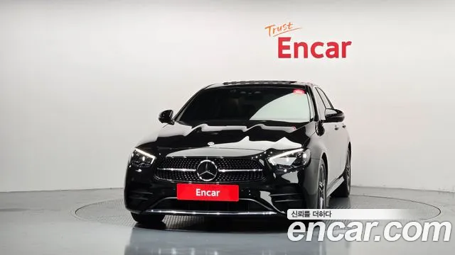 Mercedes-Benz E-Класс 2023 thumb 3