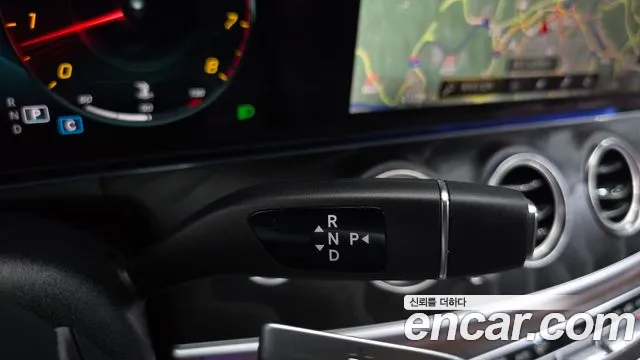 Mercedes-Benz E-Класс 2023 thumb 9