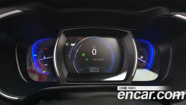 Renault-KoreaSamsung Koleos 2017 thumb 8