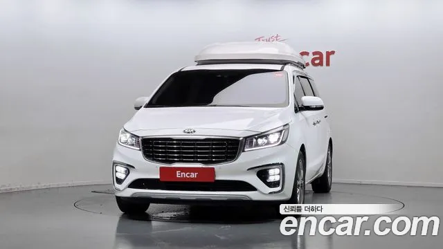 Kia Carnival 2019 thumb 3
