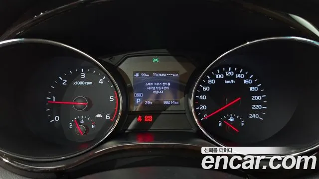 Kia Carnival 2019 thumb 8