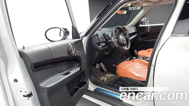 MINI Countryman 2022 thumb 10