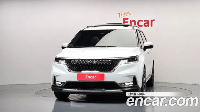 Kia Carnival 2023 thumb 3