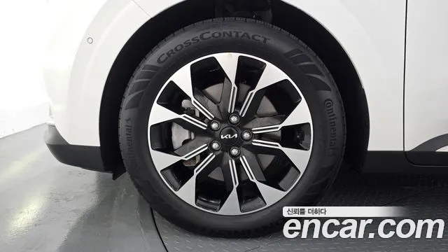 Kia Carnival 2023 thumb 5