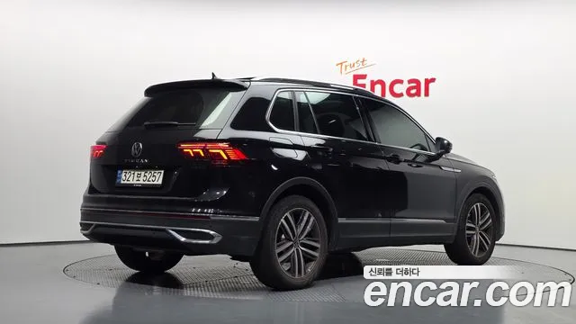 Volkswagen Tiguan 2021 thumb 2