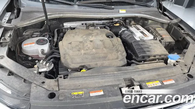 Volkswagen Tiguan 2021 thumb 6
