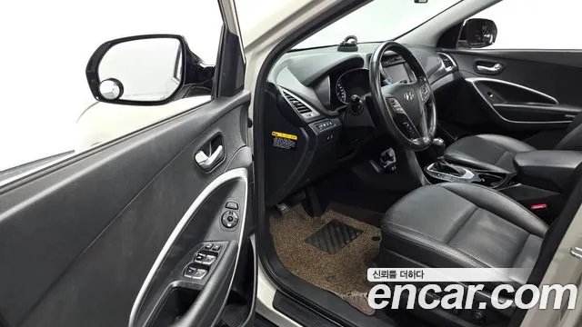 Hyundai Santa Fe 2015 thumb 10