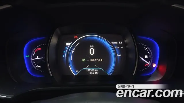 Renault-KoreaSamsung Koleos 2018 thumb 8