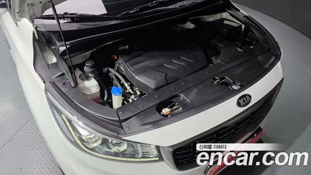 Kia Carnival 2018 thumb 6