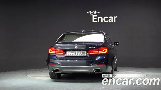 BMW 5-Series 2017 thumb 4