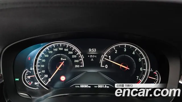BMW 5-Series 2017 thumb 8