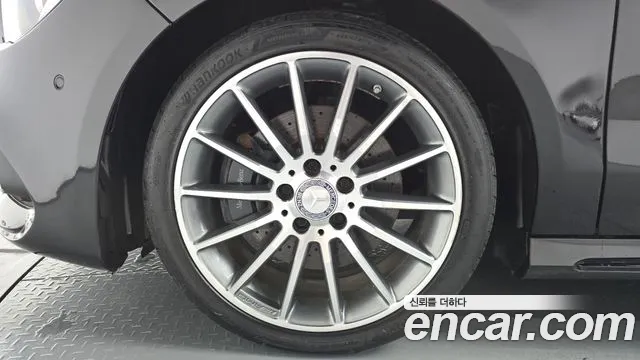 Mercedes-Benz CLA 2017 thumb 4