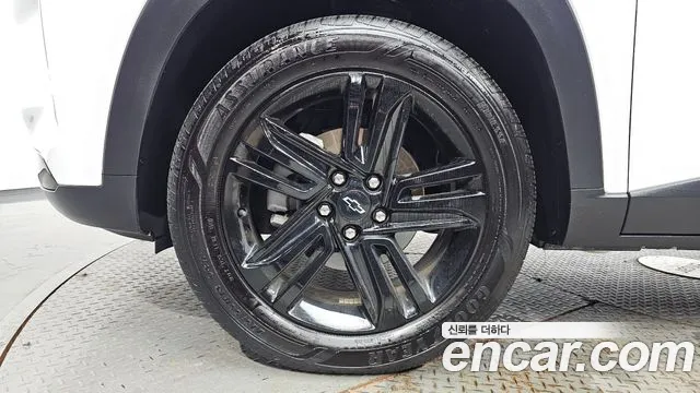 ChevroletGMDaewoo Tracker 2023 thumb 5