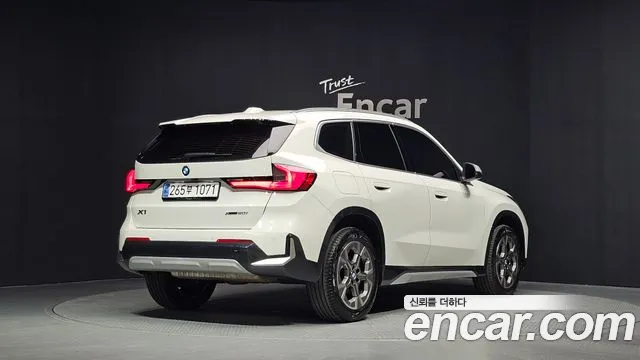 BMW X1 2024 thumb 2