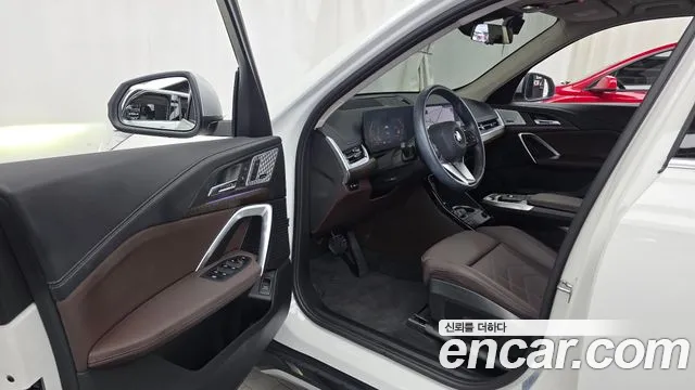 BMW X1 2024 thumb 10