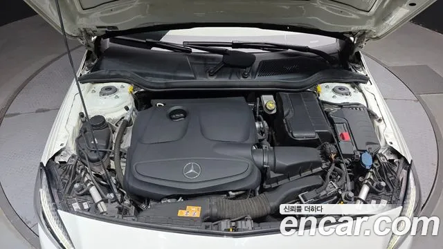Mercedes-Benz A-Класс 2017 thumb 6