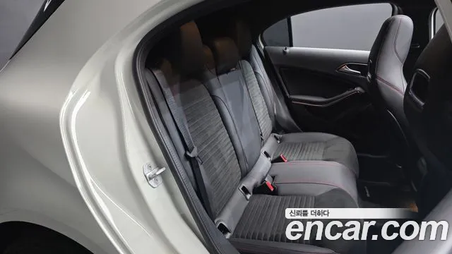 Mercedes-Benz A-Класс 2017 thumb 11
