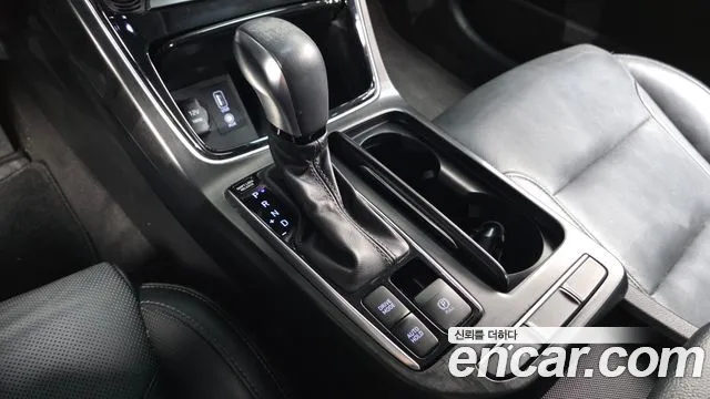 Hyundai Grandeur 2017 thumb 9