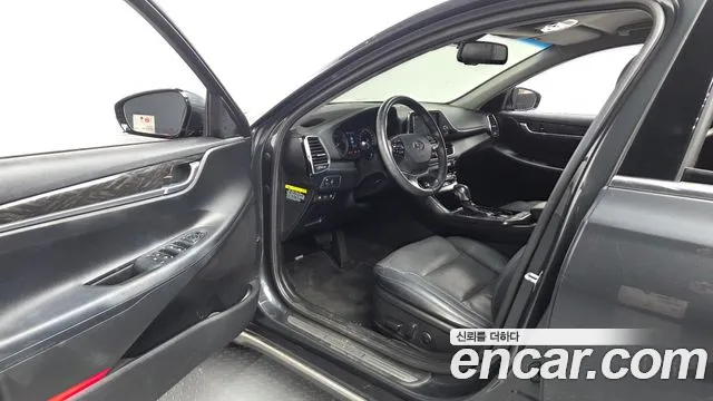 Hyundai Grandeur 2017 thumb 10