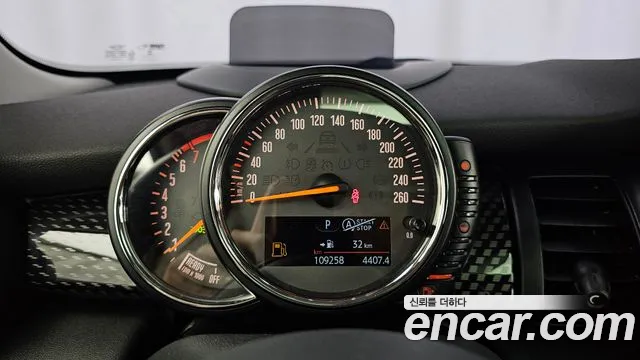 MINI Hatch 2015 thumb 8