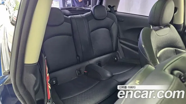 MINI Hatch 2015 thumb 12