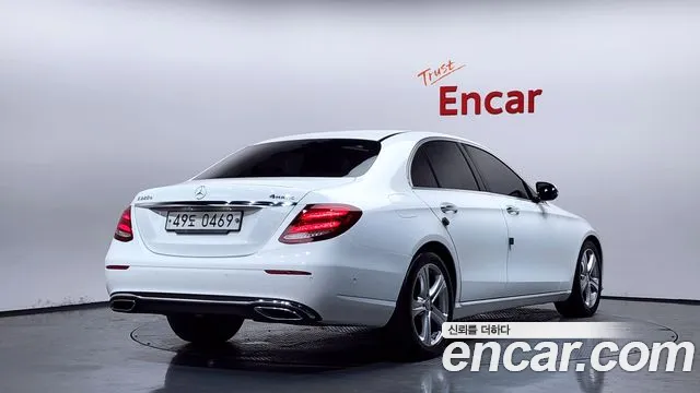 Mercedes-Benz E-Класс 2016 thumb 2