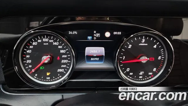 Mercedes-Benz E-Класс 2016 thumb 8