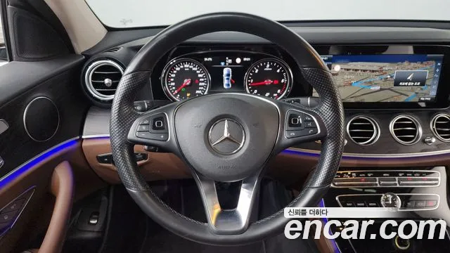 Mercedes-Benz E-Класс 2016 thumb 12