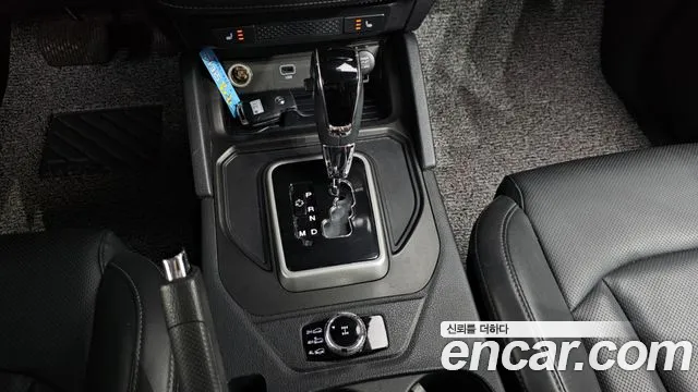 KG_Mobility_Ssangyong Rexton 2018 thumb 9