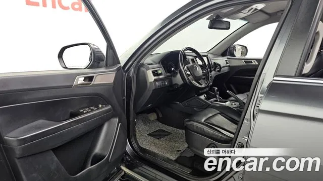 KG_Mobility_Ssangyong Rexton 2018 thumb 10
