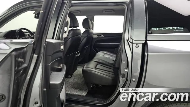 KG_Mobility_Ssangyong Rexton 2018 thumb 11