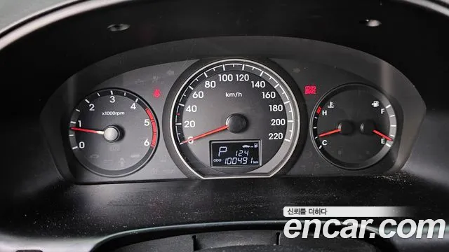 Hyundai Starex 2015 thumb 8