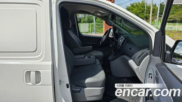 Hyundai Starex 2015 thumb 11