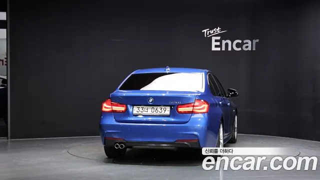 BMW 3-Series 2016 thumb 4
