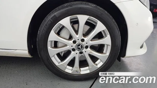 Mercedes-Benz E-Класс 2018 thumb 5
