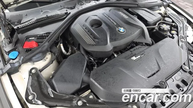 BMW 4-Series 2017 thumb 6