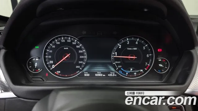 BMW 4-Series 2017 thumb 8