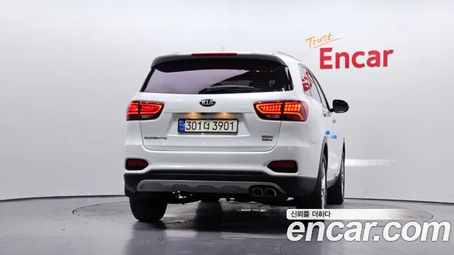 Kia Sorento 2019 thumb 4