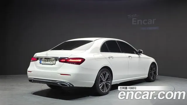 Mercedes-Benz E-Класс 2021 thumb 2