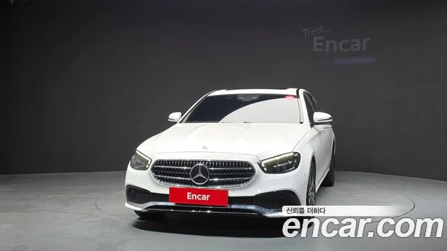 Mercedes-Benz E-Класс 2021 thumb 3