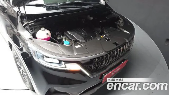 Kia Carnival 2023 thumb 5
