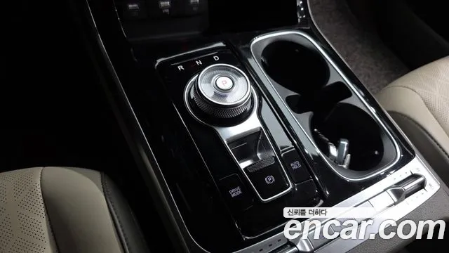 Kia Carnival 2023 thumb 8