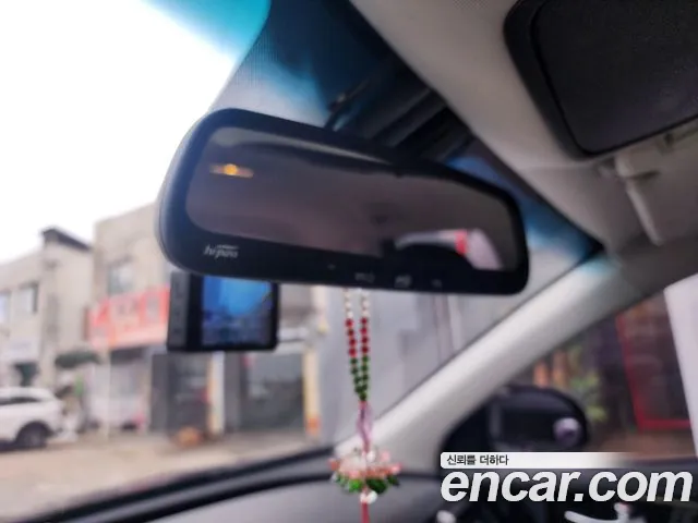 Kia Sorento 2017 thumb 12