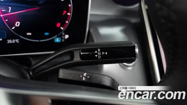 Mercedes-Benz GLC 2025 thumb 9