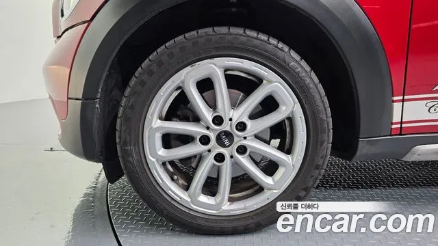 MINI Countryman 2016 thumb 5