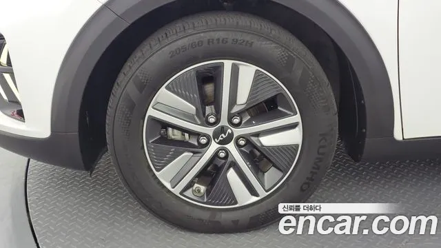 Kia Niro 2021 thumb 5